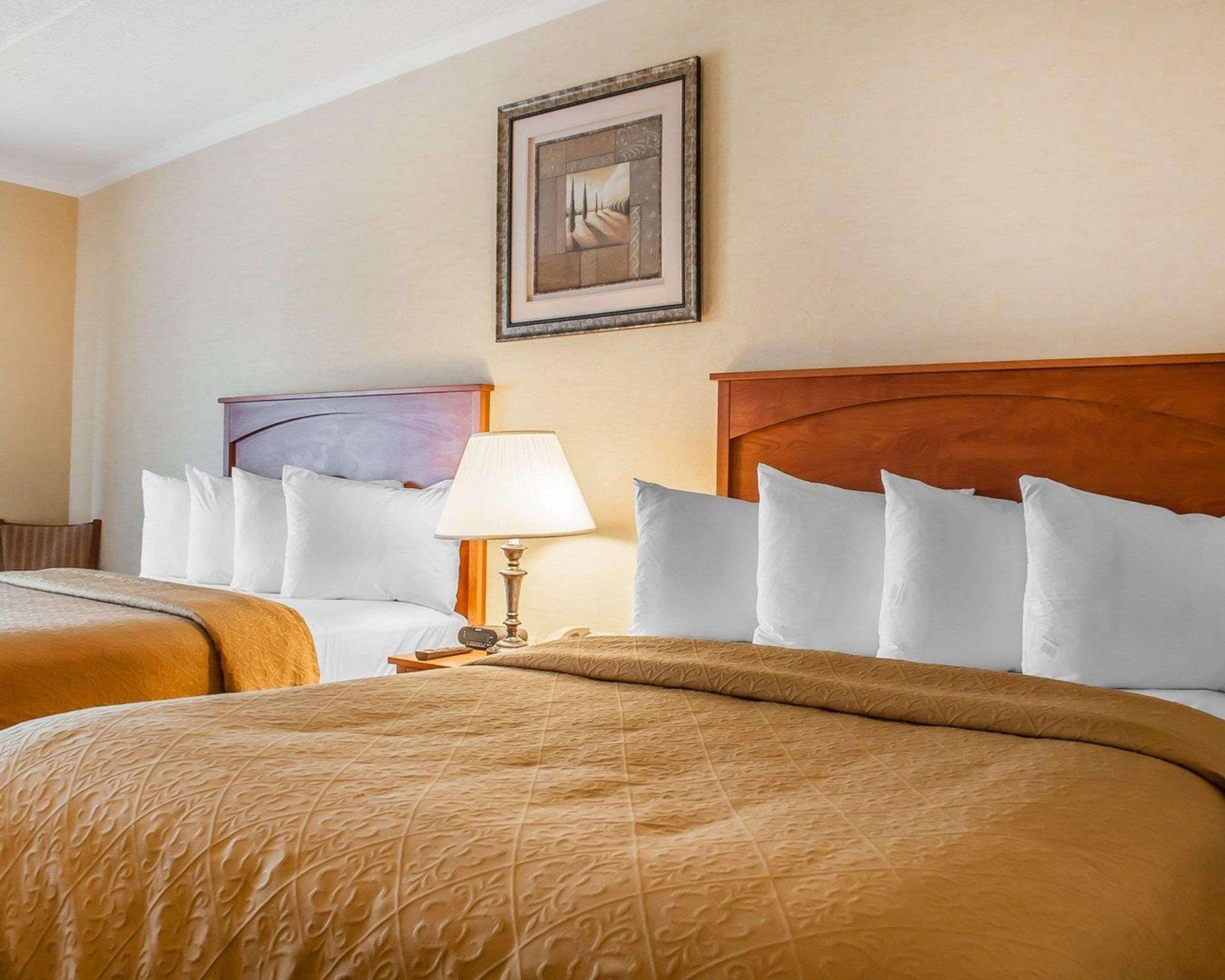 Quality Hotel & Suites At The Falls Niagara Falls Exterior photo